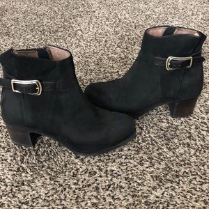 Dansko Black Suede